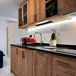 Apartment Cozy Town Centre, 2bth And Garage Cervinia