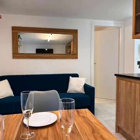 Cozy Town Centre, 2bth And Garage Cervinia Apartment *