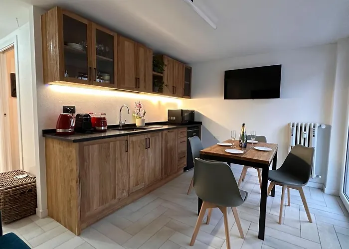 Apartamento Cozy Town Centre, 2bth And Garage Cervinia *